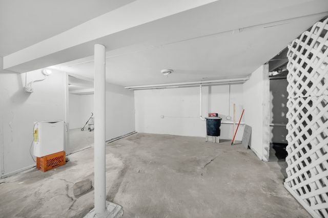 3158 S Harding Avenue, Chicago, IL 60623