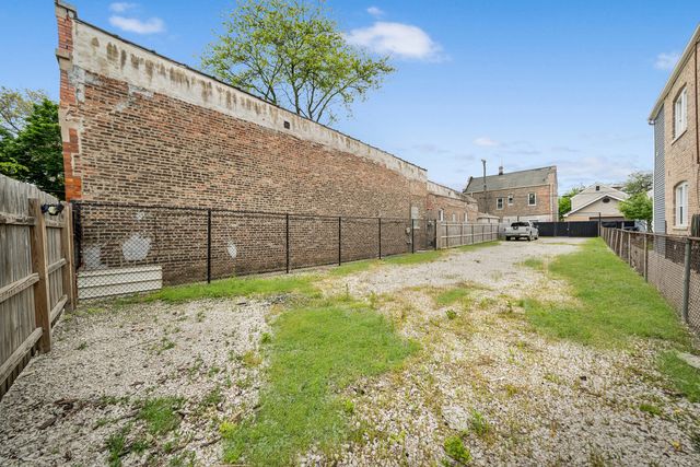 3158 S Harding Avenue, Chicago, IL 60623