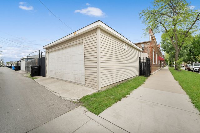 3158 S Harding Avenue, Chicago, IL 60623