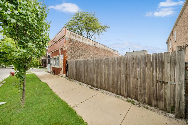 3158 S Harding Avenue, Chicago, IL 60623