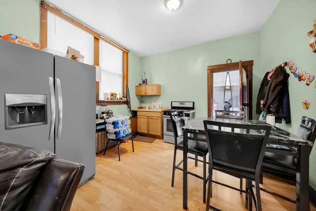 3158 S Harding Avenue, Chicago, IL 60623