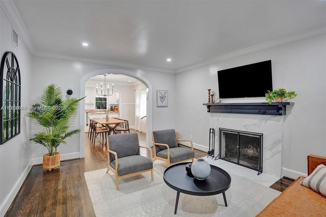 1640 Jefferson St, Hollywood, FL 33020