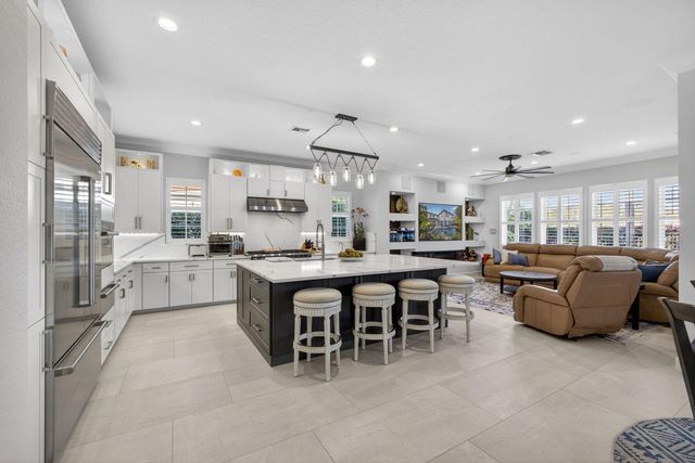 1028 Vintner Boulevard, Palm Beach Gardens, FL 33410