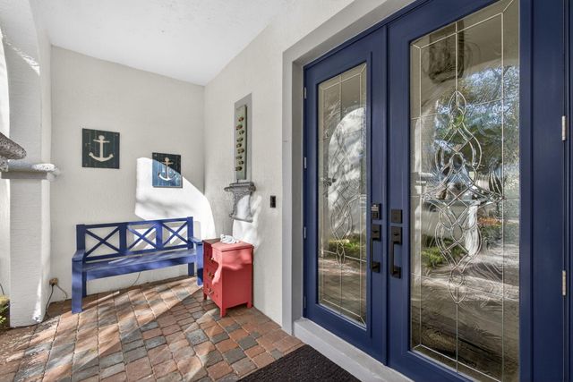 1028 Vintner Boulevard, Palm Beach Gardens, FL 33410