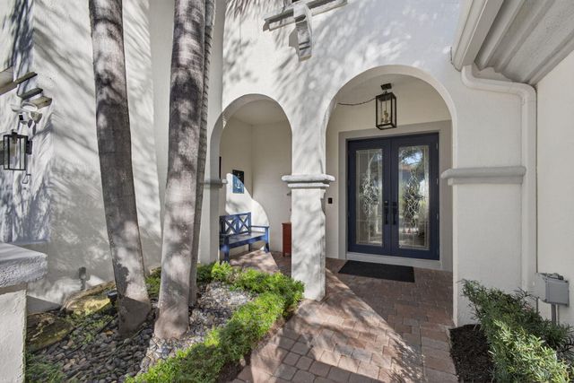 1028 Vintner Boulevard, Palm Beach Gardens, FL 33410