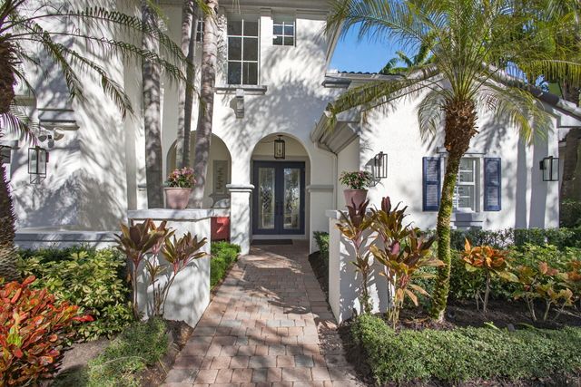 1028 Vintner Boulevard, Palm Beach Gardens, FL 33410