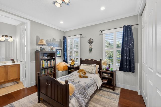 1028 Vintner Boulevard, Palm Beach Gardens, FL 33410