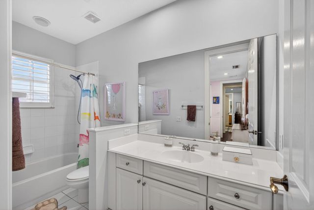 1028 Vintner Boulevard, Palm Beach Gardens, FL 33410