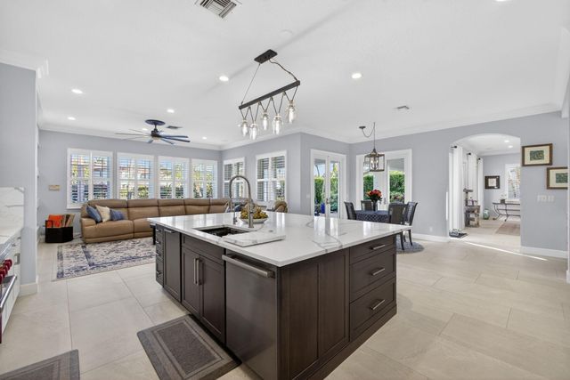 1028 Vintner Boulevard, Palm Beach Gardens, FL 33410