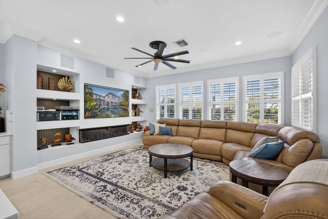 1028 Vintner Boulevard, Palm Beach Gardens, FL 33410