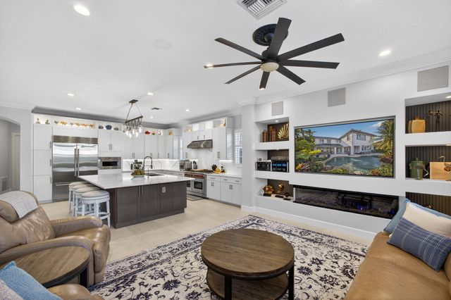 1028 Vintner Boulevard, Palm Beach Gardens, FL 33410