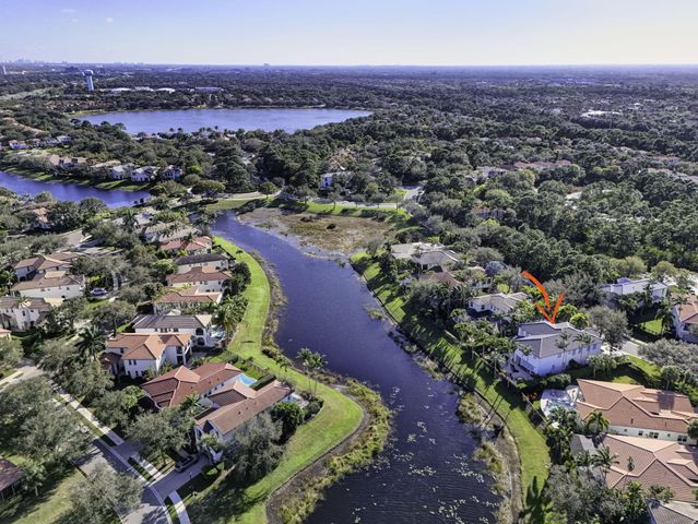 1028 Vintner Boulevard, Palm Beach Gardens, FL 33410