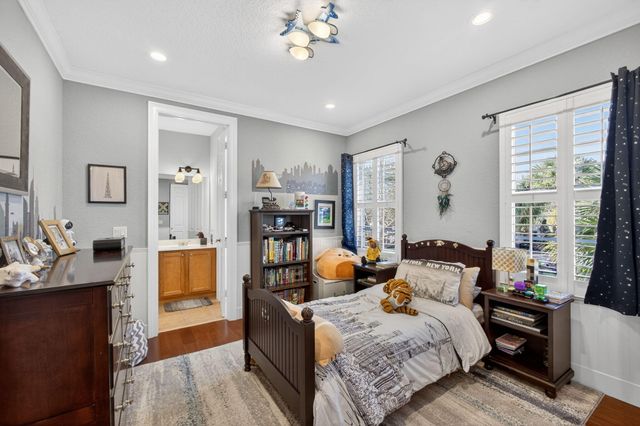 1028 Vintner Boulevard, Palm Beach Gardens, FL 33410