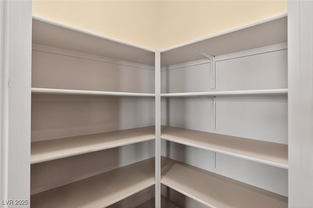 140 Admiral Benbow Way, Mesquite, NV 89027