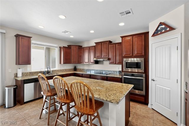 140 Admiral Benbow Way, Mesquite, NV 89027