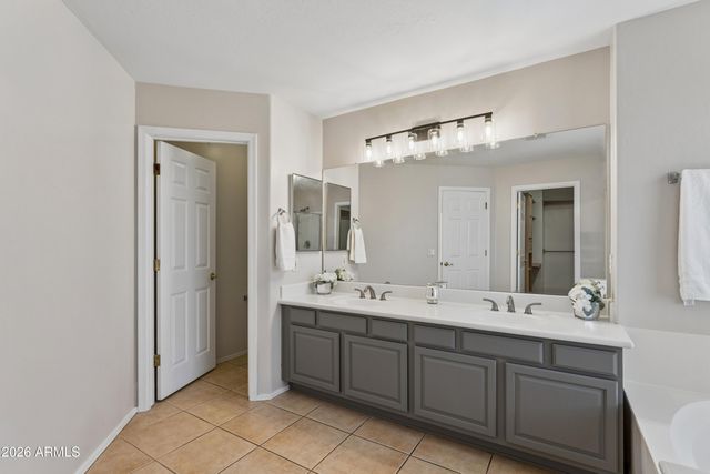 7117 W PASO Trail, Peoria, AZ 85383