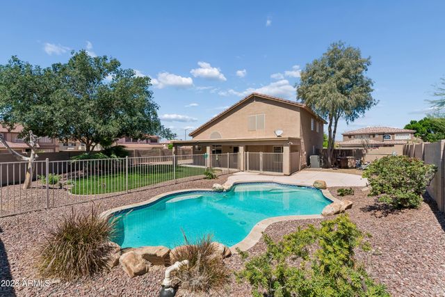 7117 W PASO Trail, Peoria, AZ 85383