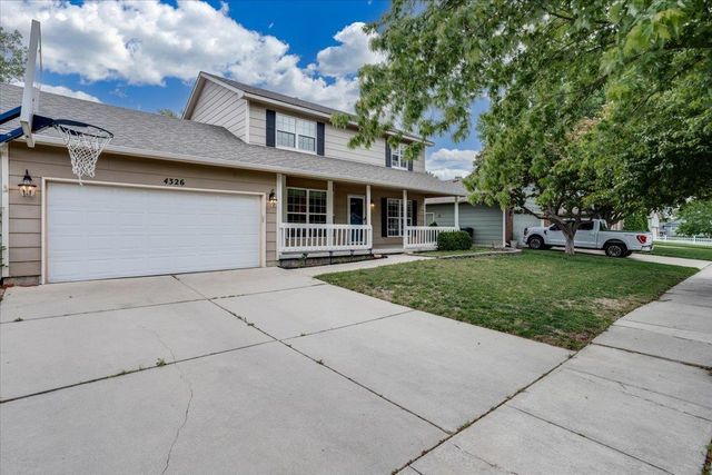 4326 N Mission St, Bel Aire, KS 67226
