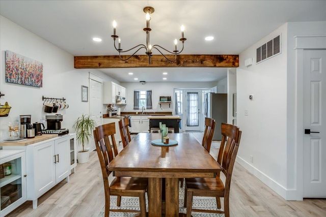 4326 N Mission St, Bel Aire, KS 67226