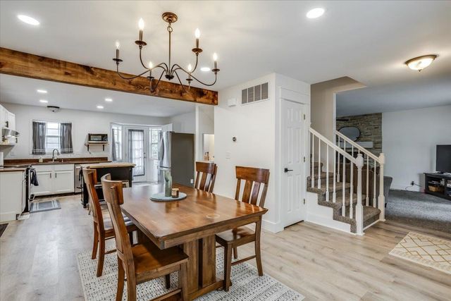 4326 N Mission St, Bel Aire, KS 67226