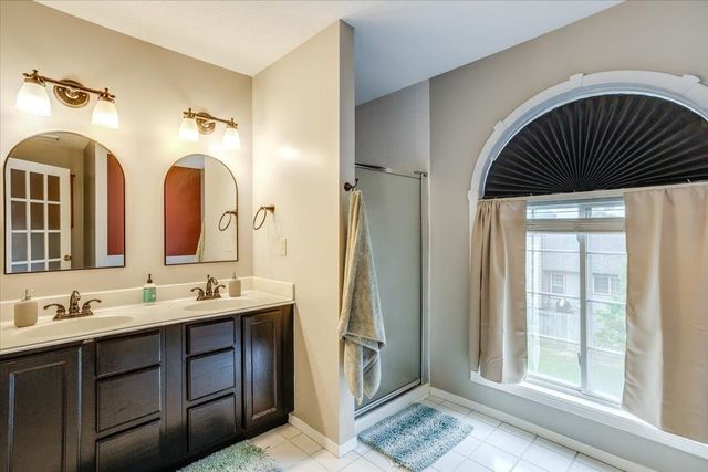 4326 N Mission St, Bel Aire, KS 67226