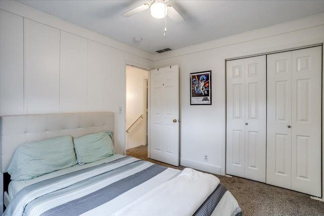 4326 N Mission St, Bel Aire, KS 67226