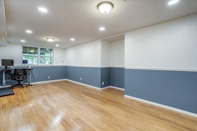 4326 N Mission St, Bel Aire, KS 67226