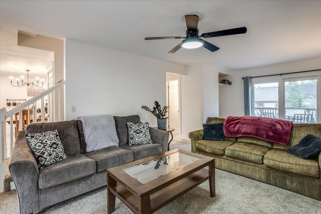 4326 N Mission St, Bel Aire, KS 67226