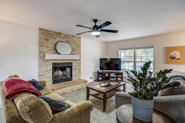 4326 N Mission St, Bel Aire, KS 67226