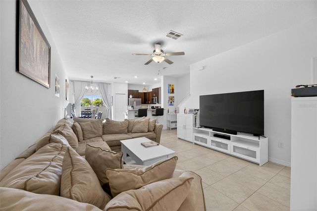 5084 FORUM BLVD, Holiday, FL 34690