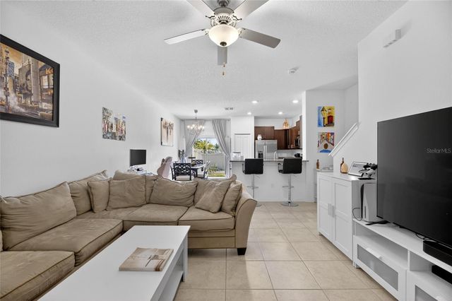 5084 FORUM BLVD, Holiday, FL 34690