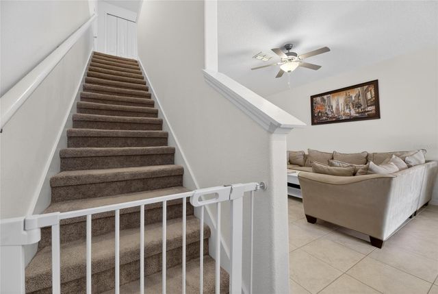 5084 FORUM BLVD, Holiday, FL 34690