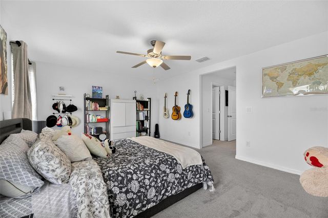 5084 FORUM BLVD, Holiday, FL 34690