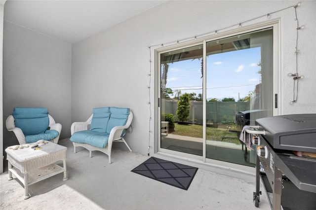 5084 FORUM BLVD, Holiday, FL 34690