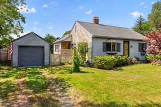 1210 County, Bourne, MA 02534