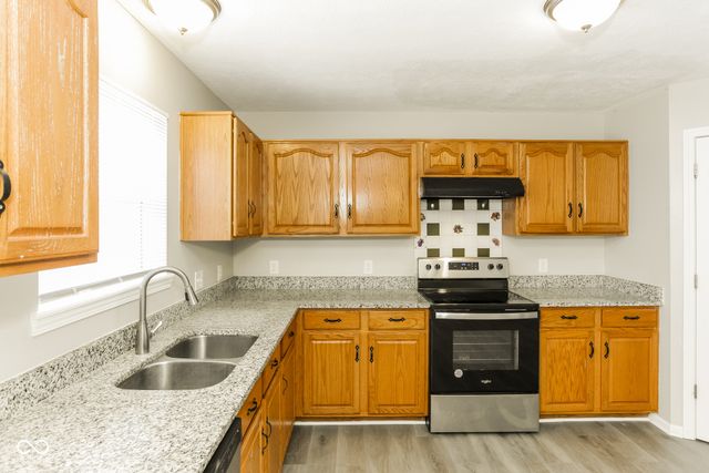 6389 Kentstone Drive, Indianapolis, IN 46268