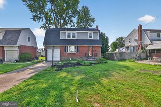1212 MEADOW RD, Woodlyn, PA 19094