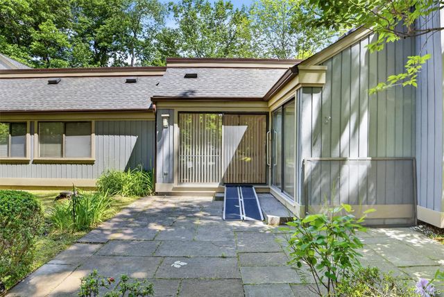 300 Heritage Hills B, Somers, NY 10589