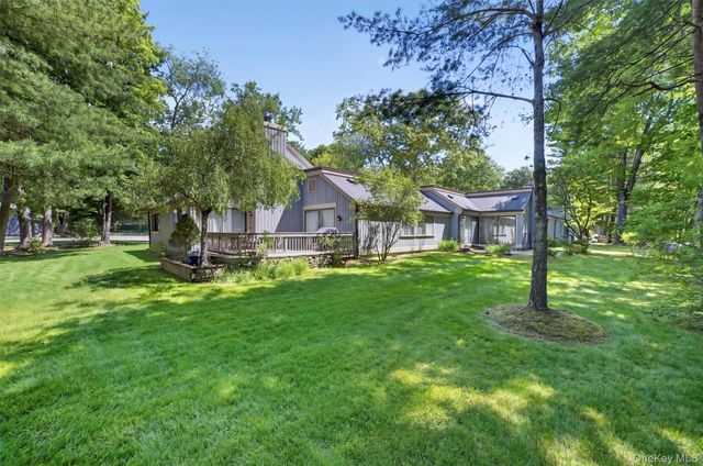 300 Heritage Hills B, Somers, NY 10589
