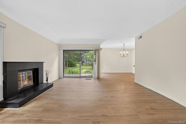 300 Heritage Hills B, Somers, NY 10589