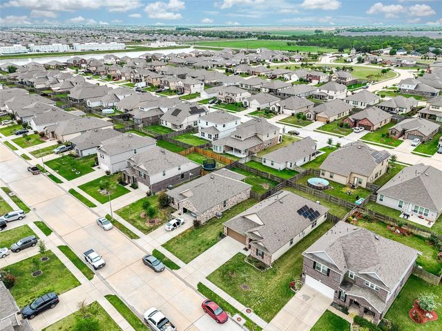 5912 Whitewing Road, Rosenberg, TX 77469