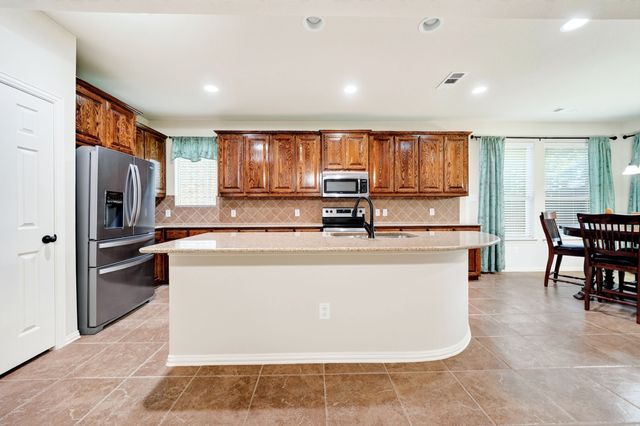317 Deaton Drive, Fate, TX 75087