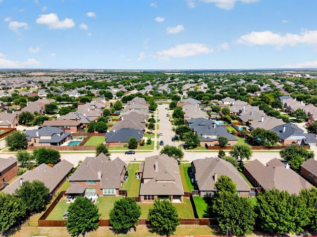 317 Deaton Drive, Fate, TX 75087