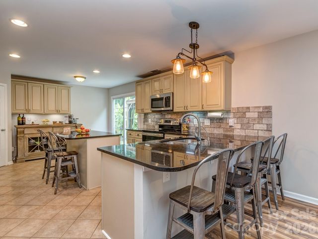 10326 Haddington Drive NW, Charlotte, NC 28269