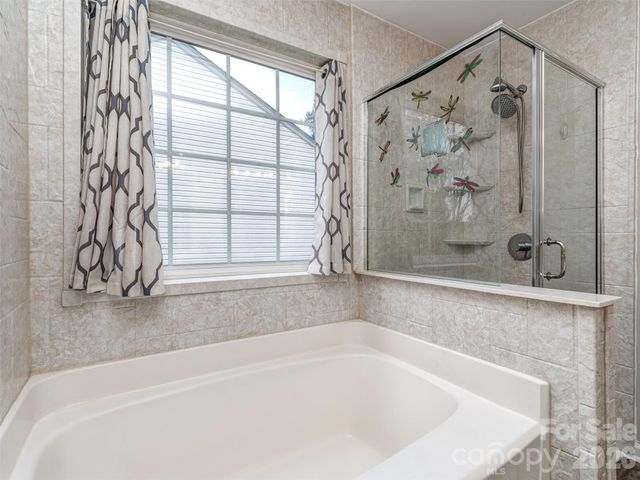10326 Haddington Drive NW, Charlotte, NC 28269