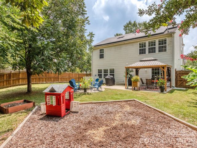 10326 Haddington Drive NW, Charlotte, NC 28269