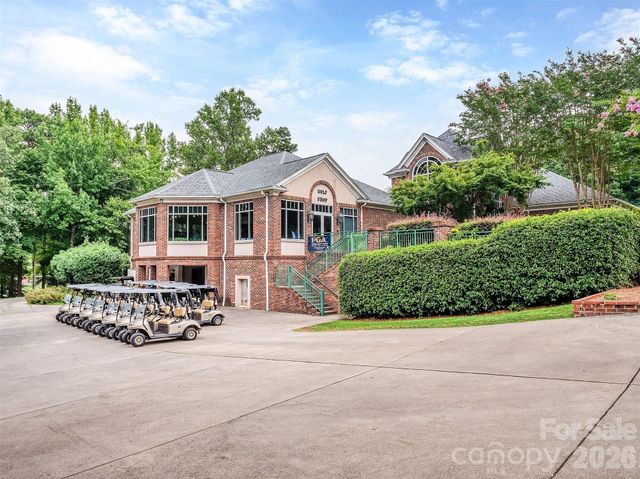 10326 Haddington Drive NW, Charlotte, NC 28269