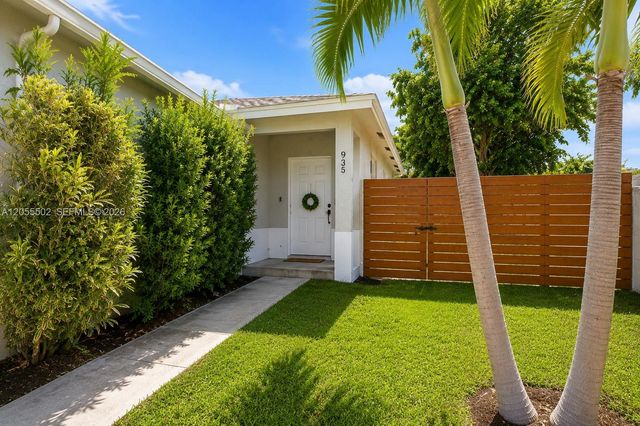 935 NW 2nd Ave, Fort Lauderdale, FL 33311