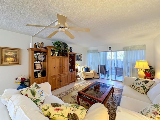 1310 NE 14th Court K17, Jensen Beach, FL 34957