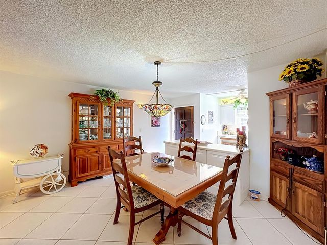 1310 NE 14th Court K17, Jensen Beach, FL 34957